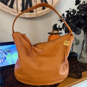 Margot hobo shoulder bag
